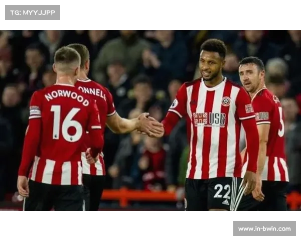 英超三豪门争夺德甲铁卫 利物浦领衔抢人大战解约金高达九千万